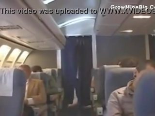 Stewardeza și japonez fellows la dracu pe avion
